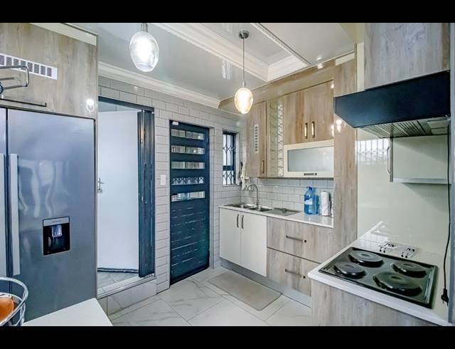 4 BEDROOM HOUSE FOR SALE IN CHANTELLE